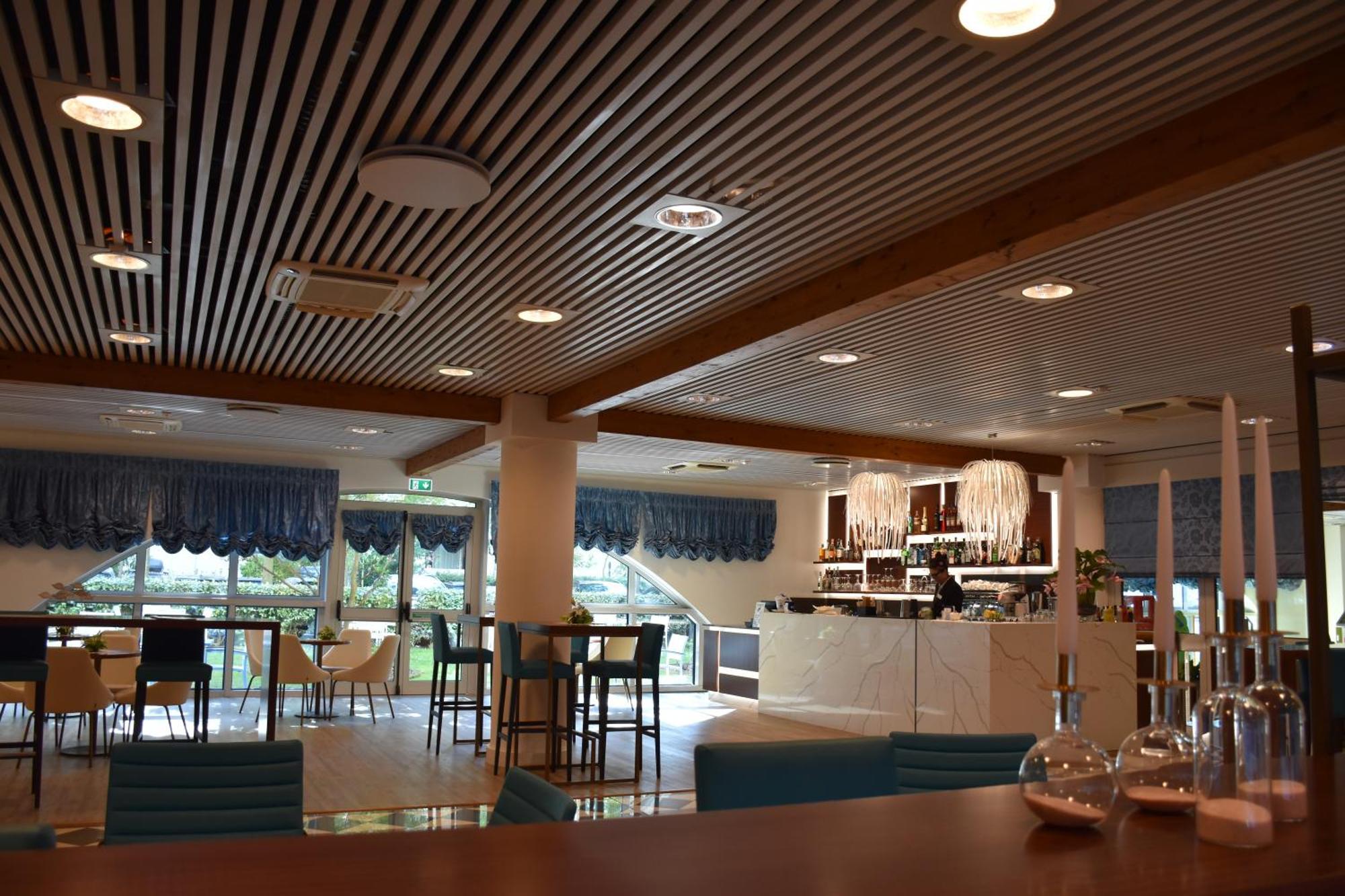 Aparthotel Holiday Bibione Exterior photo